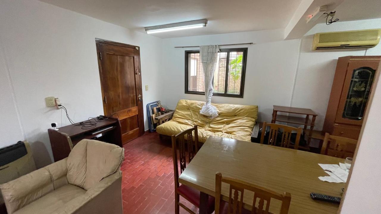 Comoda Y Amplia Casa En Mercedes Bsas Holiday home *