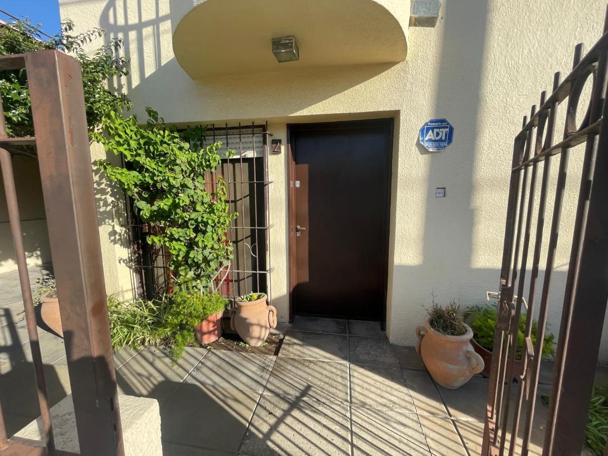 Сasa de vacaciones Comoda Y Amplia Casa En Mercedes Bsas *